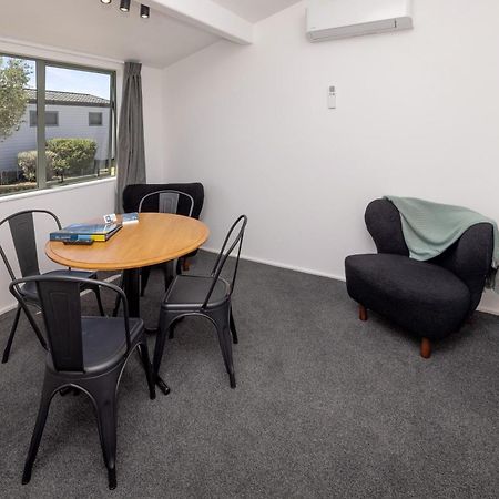 Napier Beach Top 10 Holiday Park & Motels Buitenkant foto