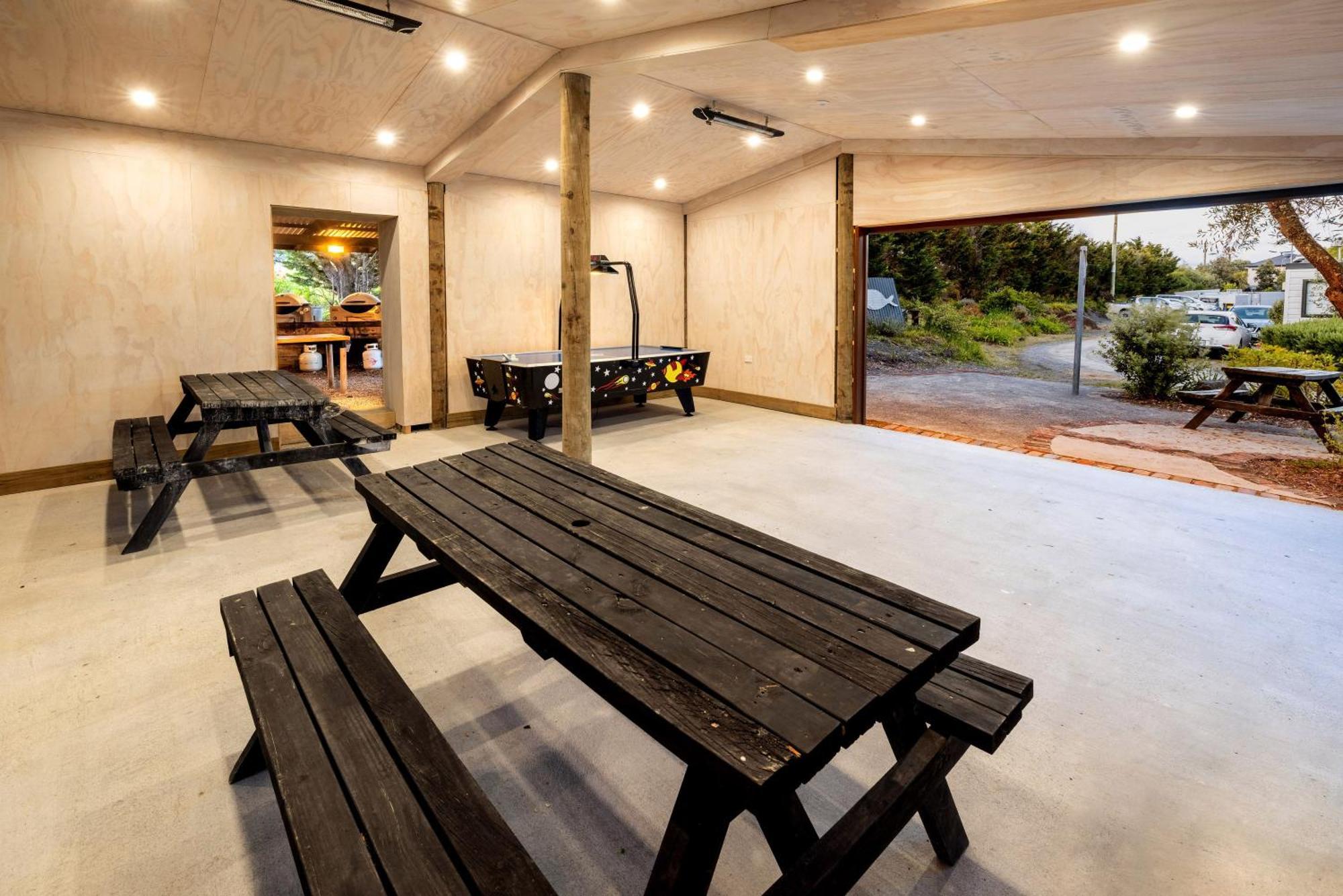 Napier Beach Top 10 Holiday Park & Motels Buitenkant foto